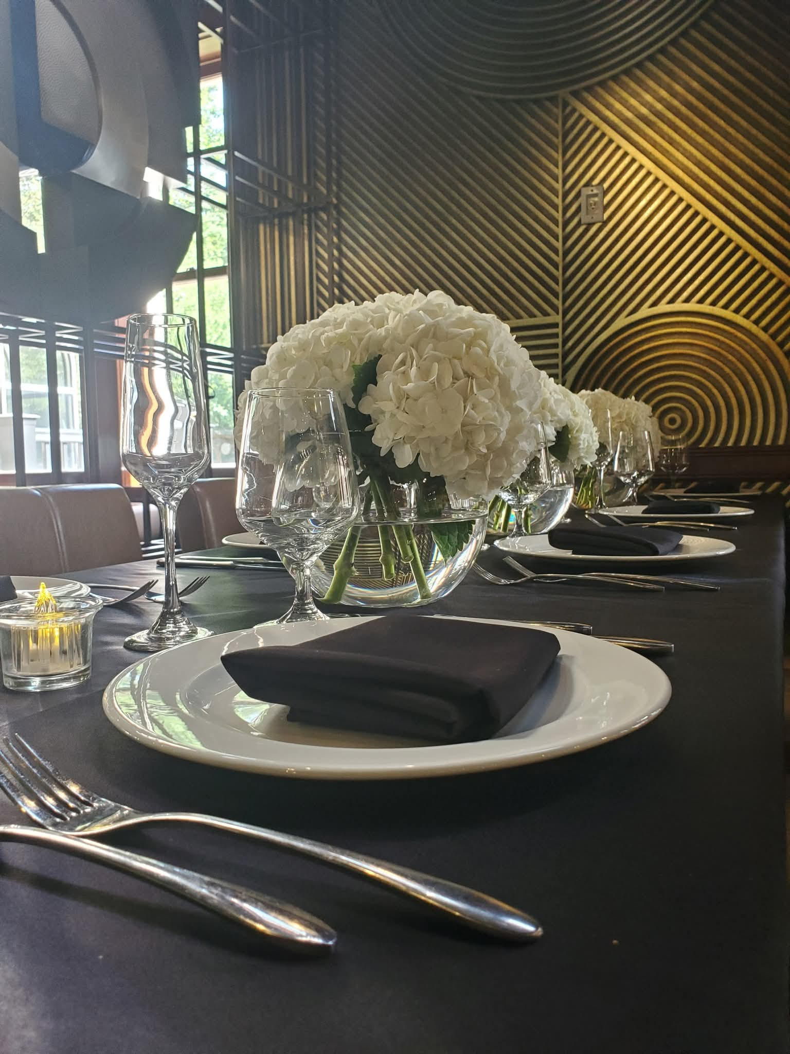 Modern dinner centerpiece